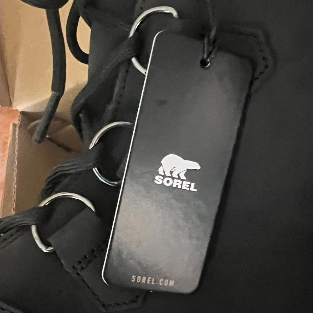 Sorel‎ Black and White Insulated Boots